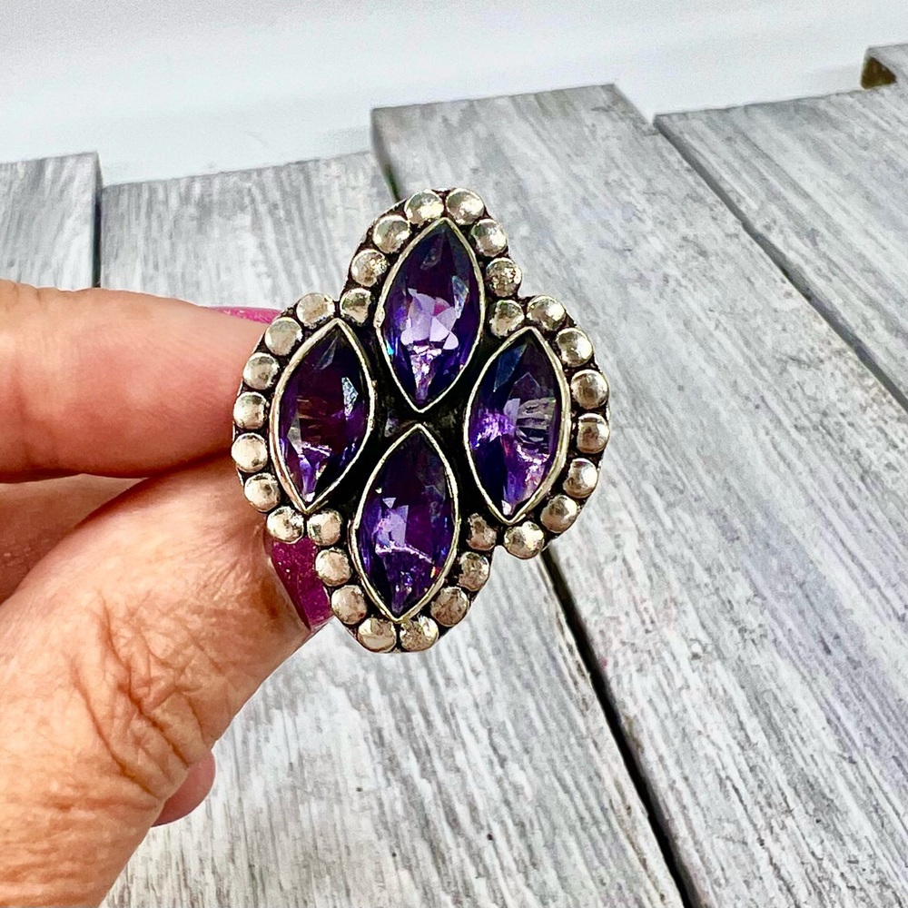 284. Stunning Amethyst Sterling Silver Handmade Size 9 Ring